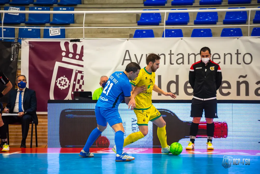 Viña Albali Valdepeñas 1-2 Jaén Paraíso Interior

Foto: ACP-FSV