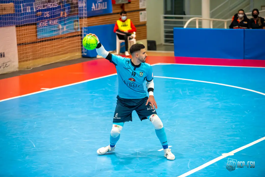 Edu Sousa en el Viña Albali Valdepeñas 4-2 O Parrulo Ferrol

Foto: ACP-FSV