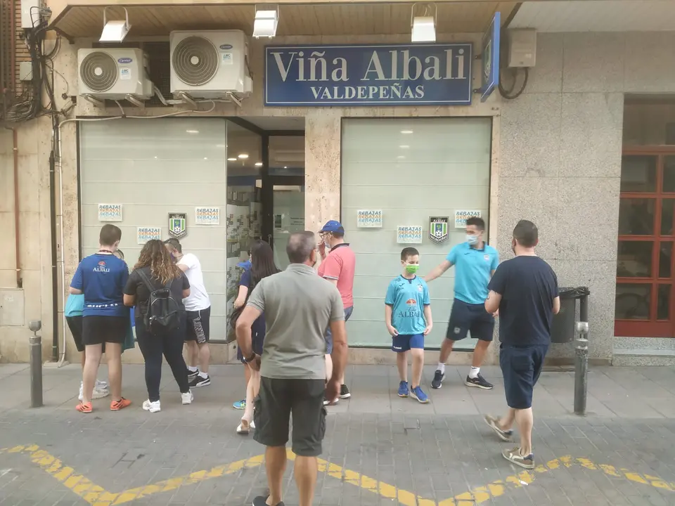 Presentación de las equipaciones del Viña Albali Valdepeñas de la temporada 2021-22