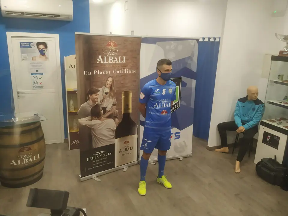 Presentación de las equipaciones del Viña Albali Valdepeñas de la temporada 2021-22
