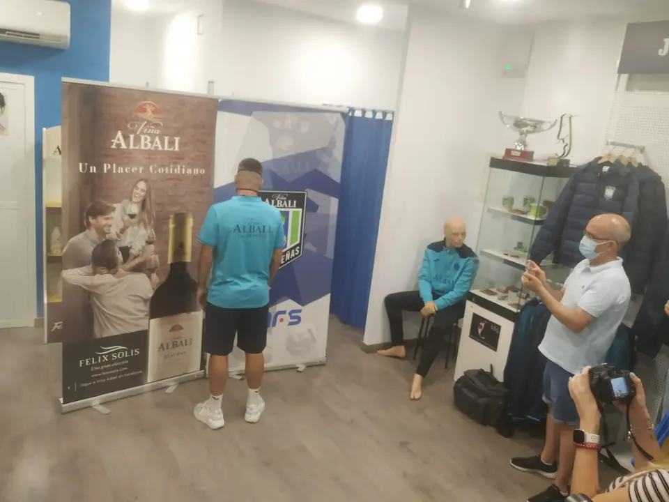 Presentación de las equipaciones del Viña Albali Valdepeñas de la temporada 2021-22