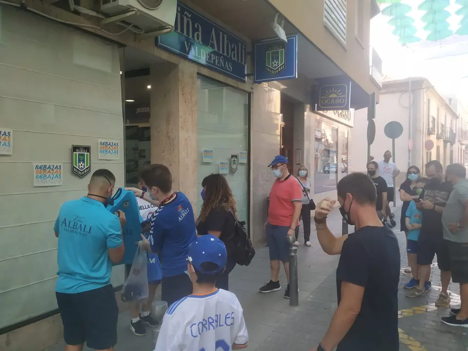 Presentación de las equipaciones del Viña Albali Valdepeñas de la temporada 2021-22