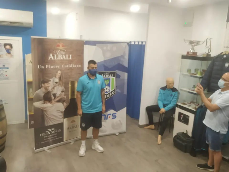 Presentación de las equipaciones del Viña Albali Valdepeñas de la temporada 2021-22