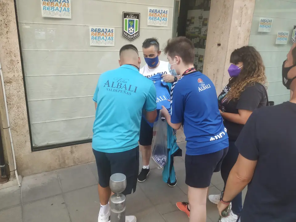 Presentación de las equipaciones del Viña Albali Valdepeñas de la temporada 2021-22