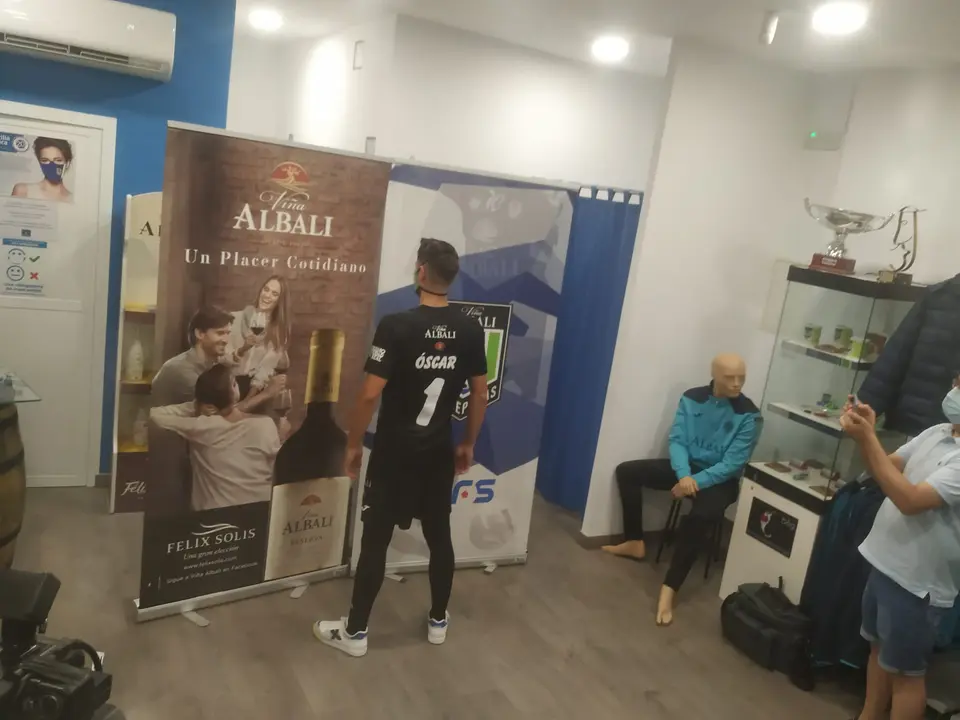 Presentación de las equipaciones del Viña Albali Valdepeñas de la temporada 2021-22