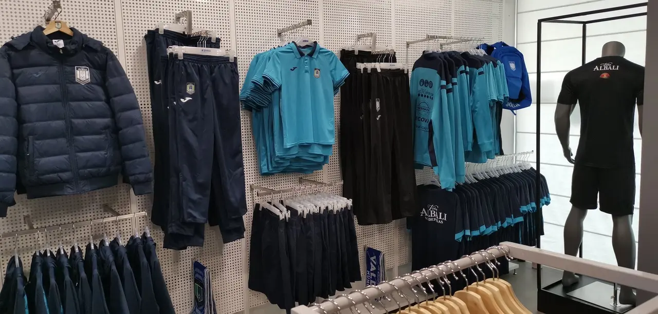 Presentación de las equipaciones del Viña Albali Valdepeñas de la temporada 2021-22