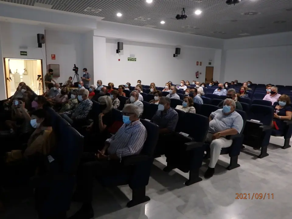 Acto del Valdepeñero Ausente