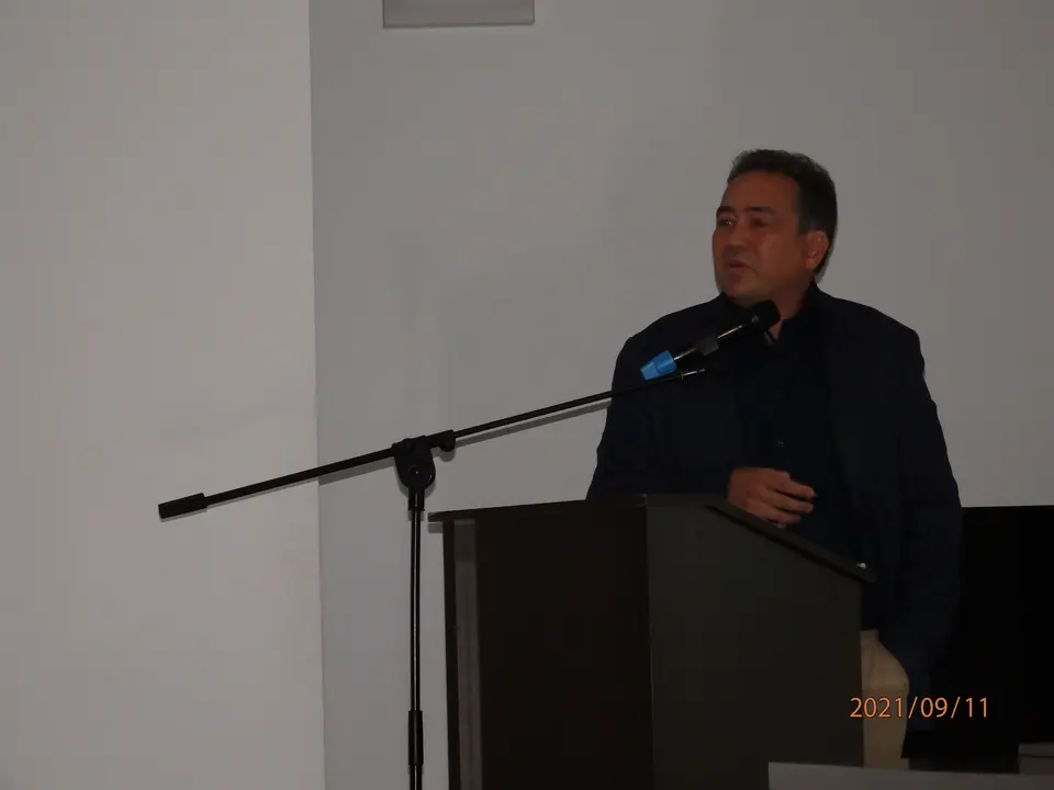 Acto del Valdepeñero Ausente