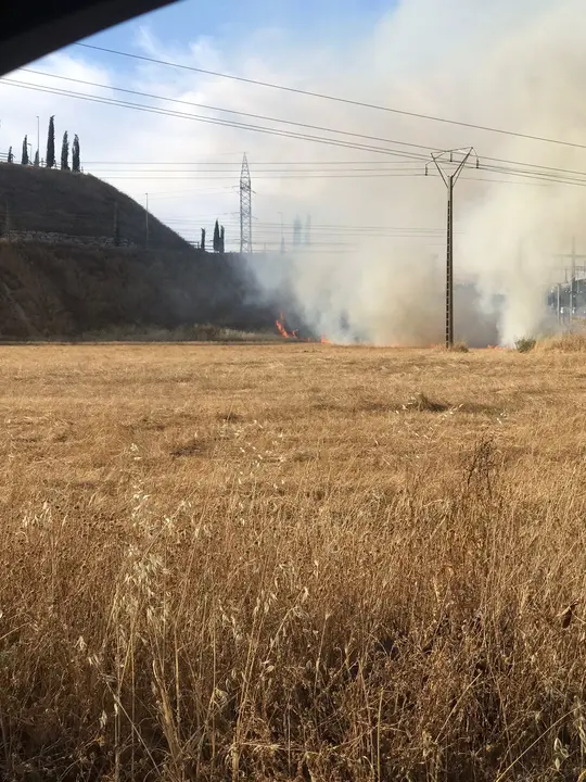 Incendio en la ladera del Mirador de la Venta el Aire