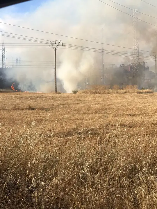 Incendio en la ladera del Mirador de la Venta el Aire