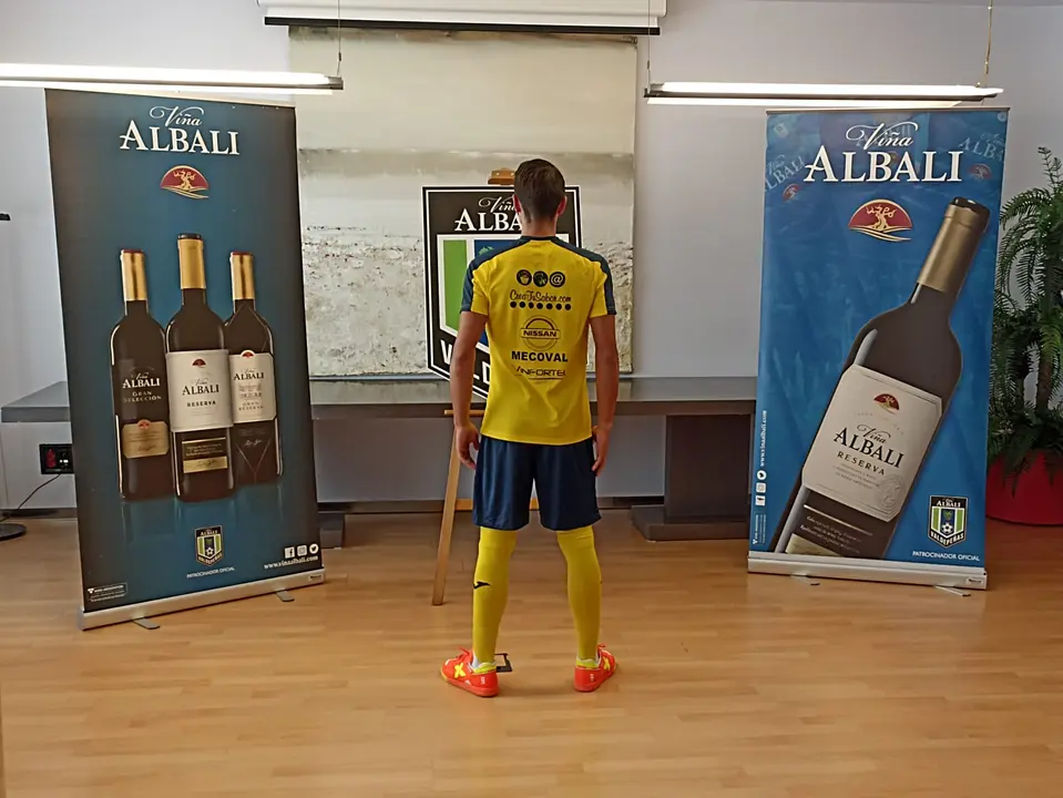 Camiseta de entrenamiento de los porteros del Viña Albali Valdepeñas 2022-2023