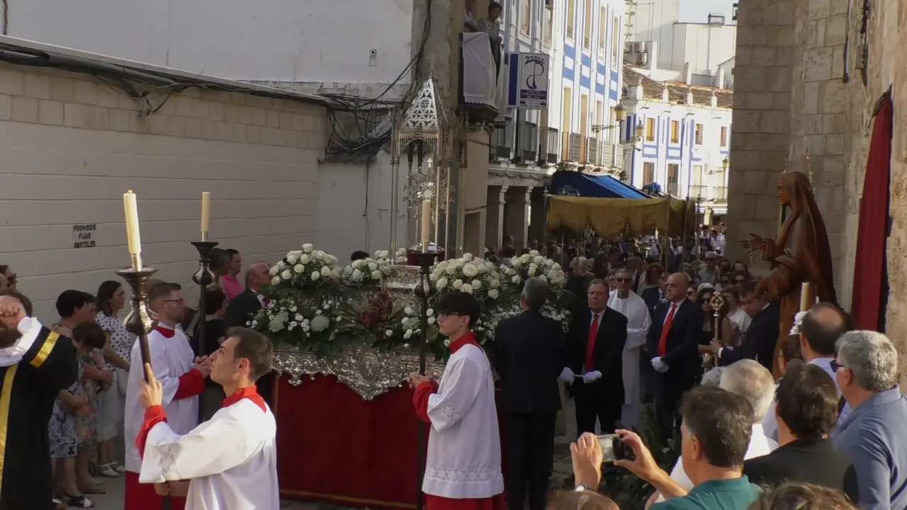 Procesión y altares Corpus Christi Valdepeñas 22 junio 2025 (9)