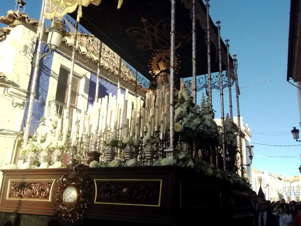 Procesi&oacute;n S&aacute;bado Santo Hermandad de la Soledad Semana Santa de Valdepe&ntilde;as (2)
