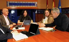 Blanca Fern&aacute;ndez con el alcalde de Torrenueva y la alcaldesa de Castellar de Santiago  