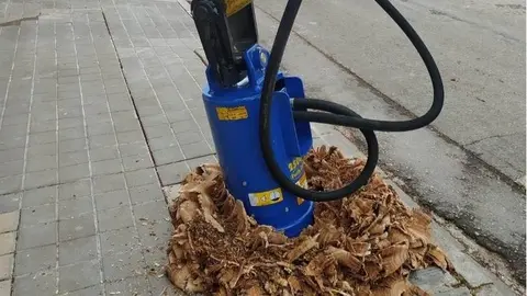 Máquina destoconadora