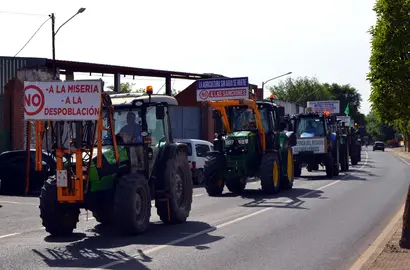 Tractorada en Villarrubia