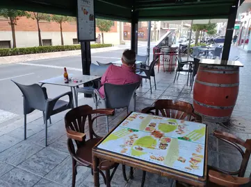 Terraza del bar Melody's de Valdepeñas