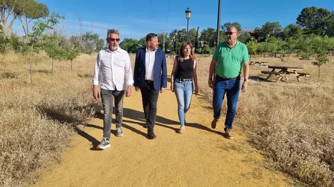 Visita de las autoridades a El Peral