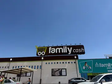 FOTO FAMILY CASH