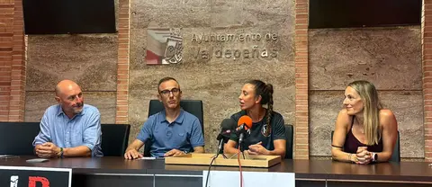 Presentaci&oacute;n DEKA Manchego