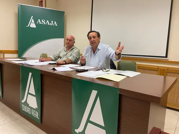 Reunión lengua azul ganaderos