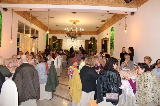 091125 VA-CRUZ ROJA COMIDA 2