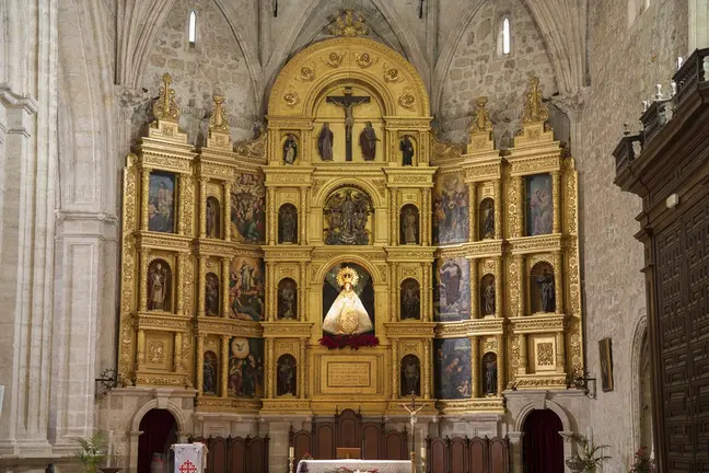 Interior de la Iglesia de La Asunción de Valdepeñas