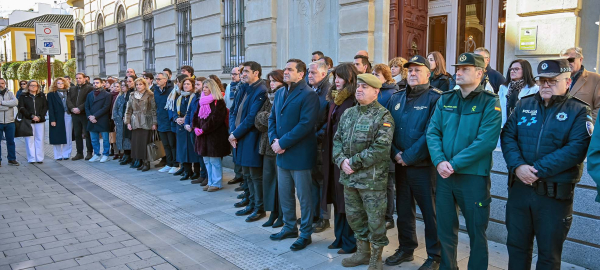 8d25125381e81a872cd645703453e36a_L