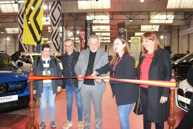 130326 VA-SALON AUTOMOVIL 1