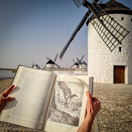 El Quijote y molinos de viento

Foto: Amparo Gómez-Caraballo