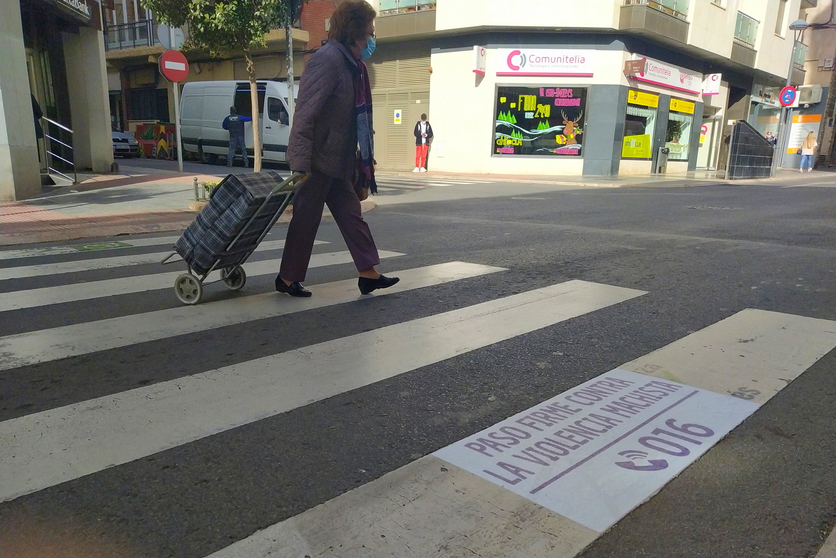 PASOS PEATONES VIOLENCIA GENERO