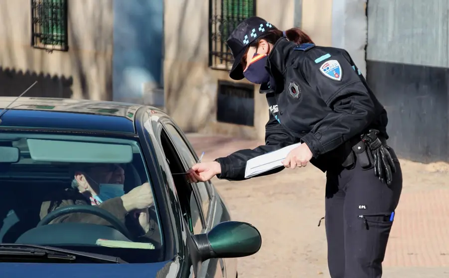 Control policial en La Solana