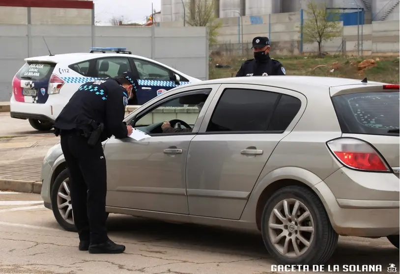 Control policial de la Policía Local de La Solana