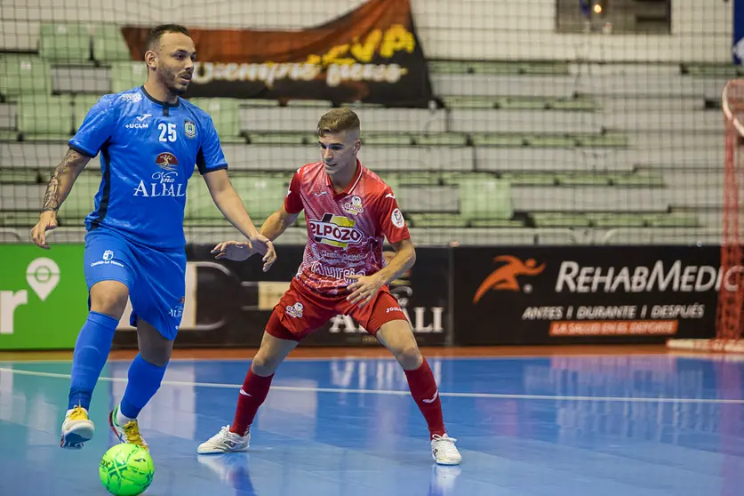 Matheus Preá defendido por Alberto en ElPozo 4-3 Viña Albali Valdepeñas

Foto: Pascu Méndez