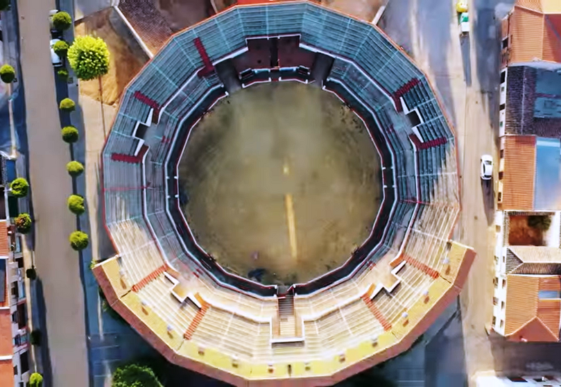 Plaza de Toros de La Solana

Foto: FavDron