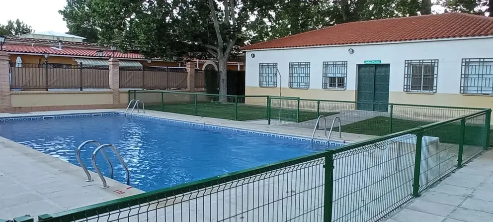 Piscina de El Peral