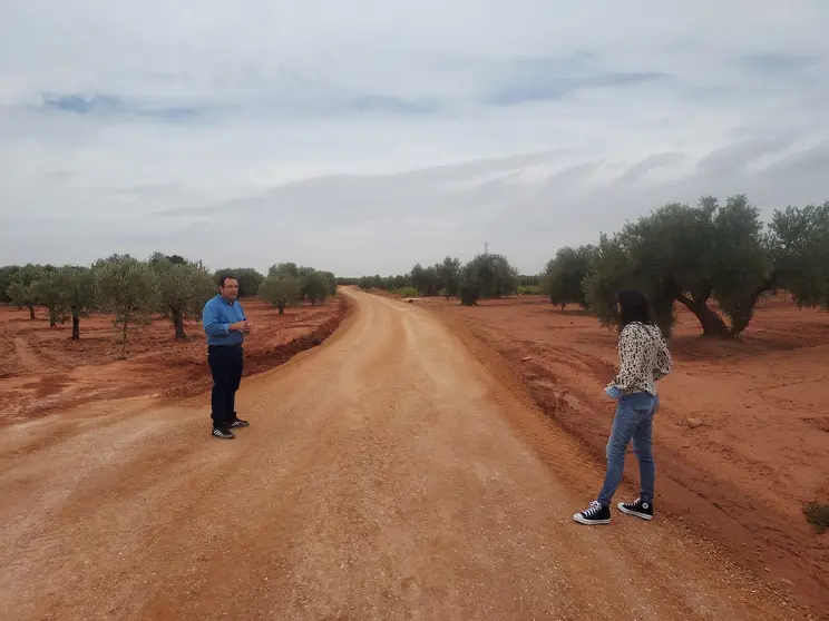 Arreglo de caminos rurales de Infantes