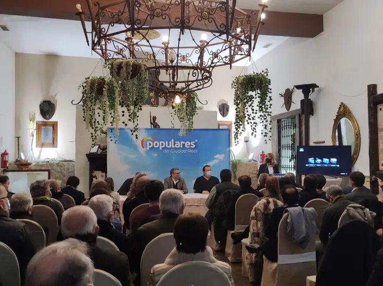 Cándida Tercero, nueva presidenta del PP en Valdepeñas