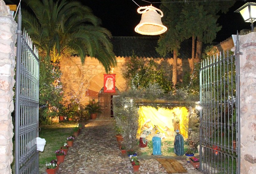 Así luce el patio de la ermita de San Sebastián con el nacimiento                

Foto: GACETA