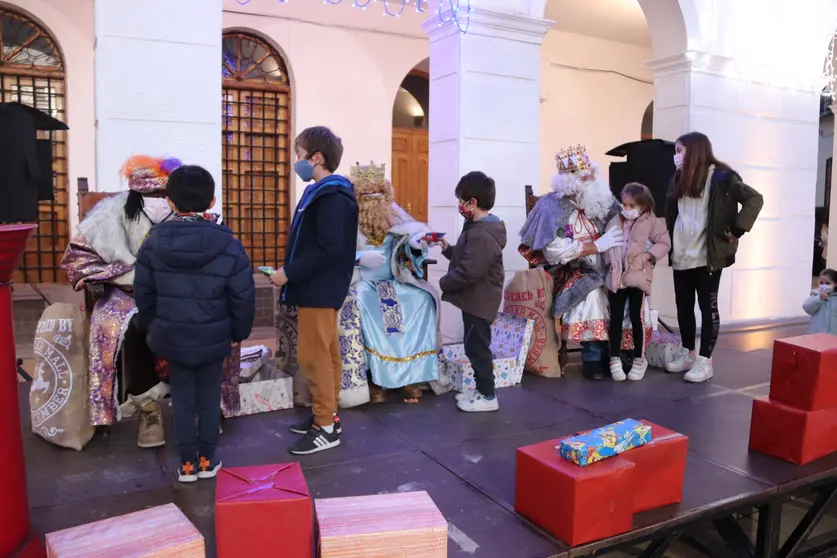 Entrega de cartas a los Reyes en Manzanares