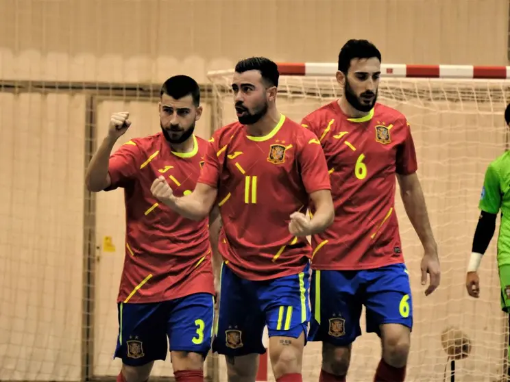 Chino y Catela celebrando un gol con España

Foto: RFEF