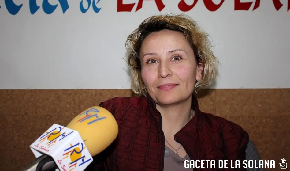 Anna Karpinska en los estudios de Radio Horizonte