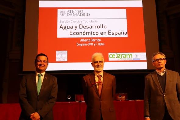 Sección Ciencia y Tecnología. Agua y Desarrollo Económico en España