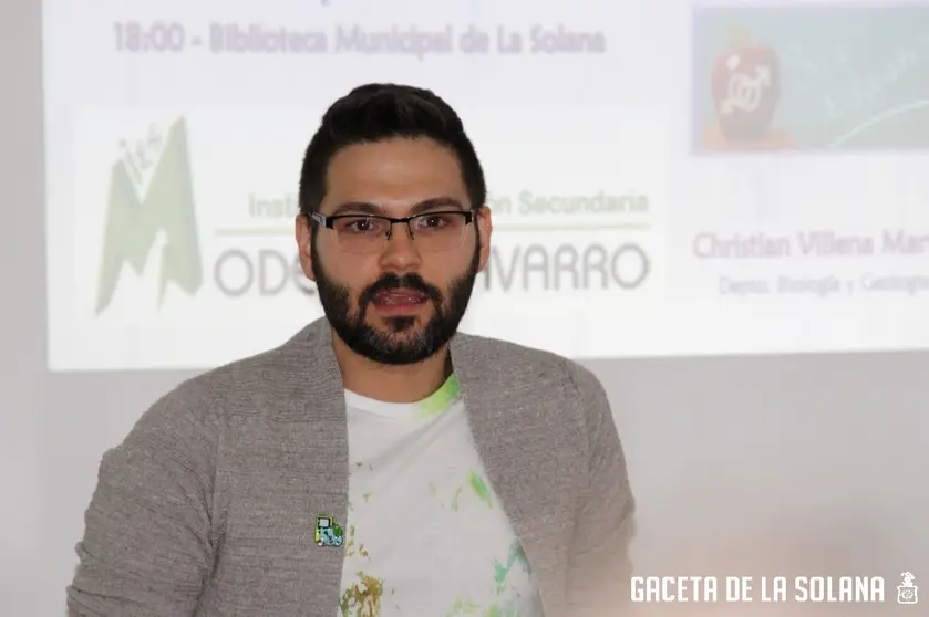 Cristian Villena durante su taller sobre diversidad sexual