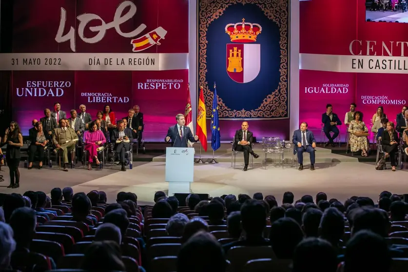 Emiliano García-Page en el acto institucional