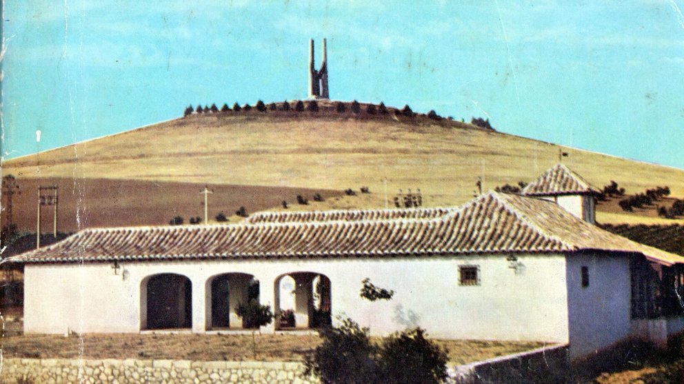 Imagen del Cerro del Ángel de Valdepeñas en 1971