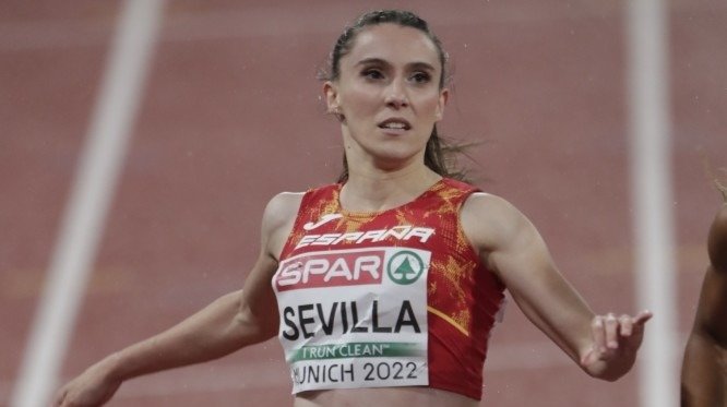 Paula Sevilla en la semifinal de los 200 metros en el Europeo de Munich

Foto: RFEA