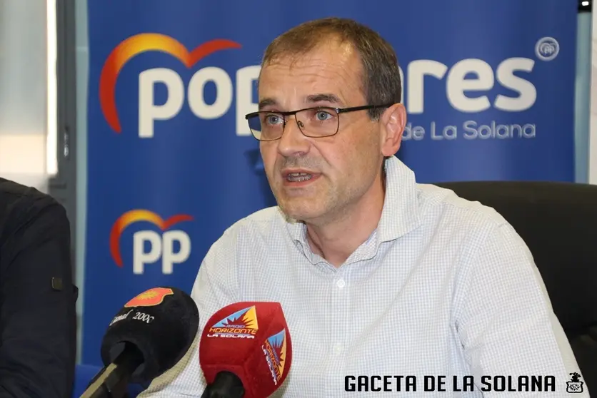 Antonio Valiente durante la rueda de prensa de este miércoles