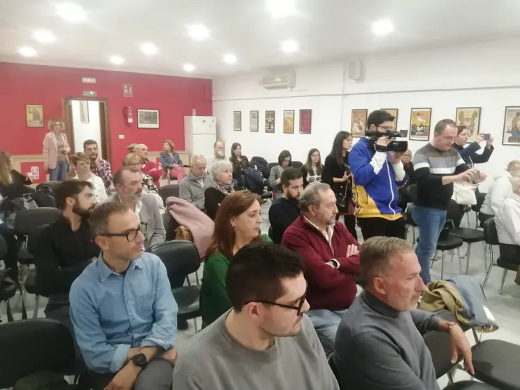 Acto informativo en el PSOE de Valdepeñas (1)