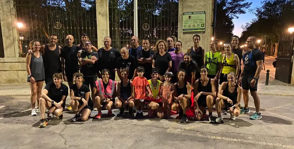 Participantes en la XV Carrera Nocturna del Club Extenuaci´n Valdepeñas